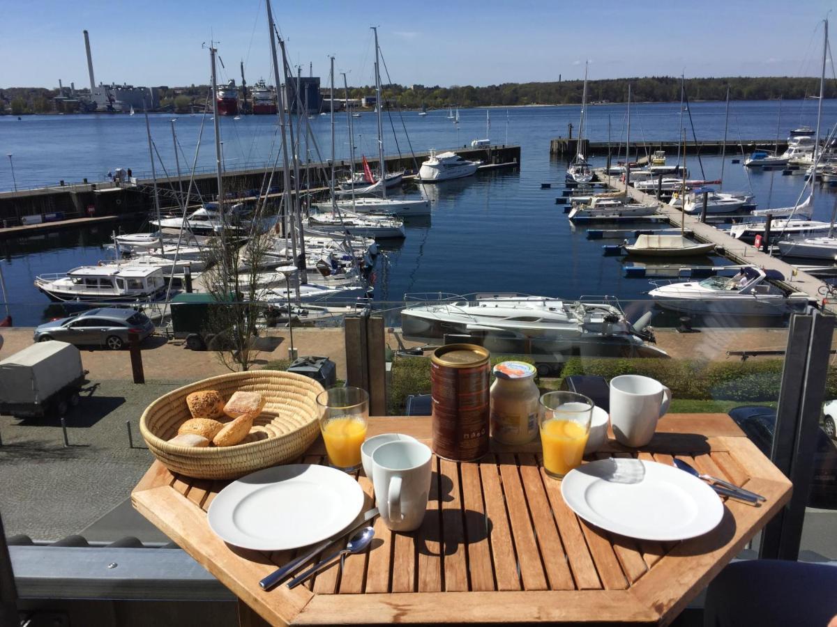 Baltic Lodge: Marina View Maisonette with 3 Bedrooms and Balcony Flensburg Exterior photo