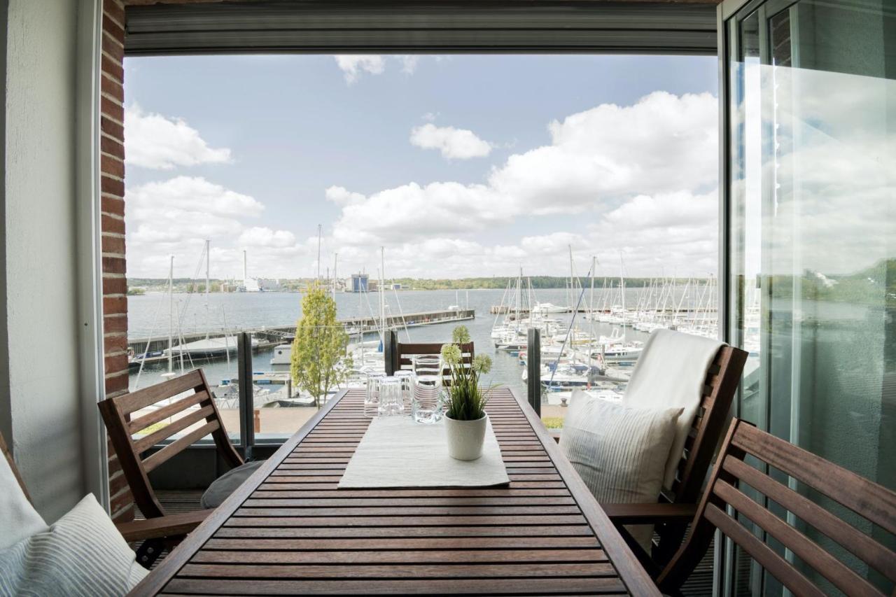 Baltic Lodge: Marina View Maisonette with 3 Bedrooms and Balcony Flensburg Exterior photo