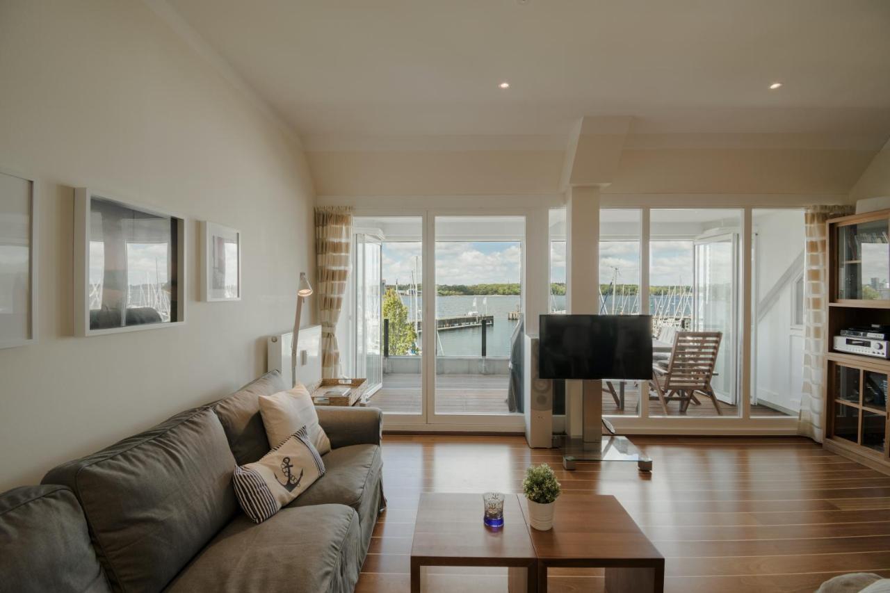 Baltic Lodge: Marina View Maisonette with 3 Bedrooms and Balcony Flensburg Exterior photo